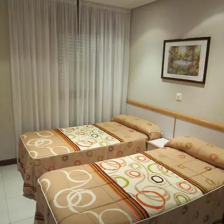 Aparthotel Elena Laredo