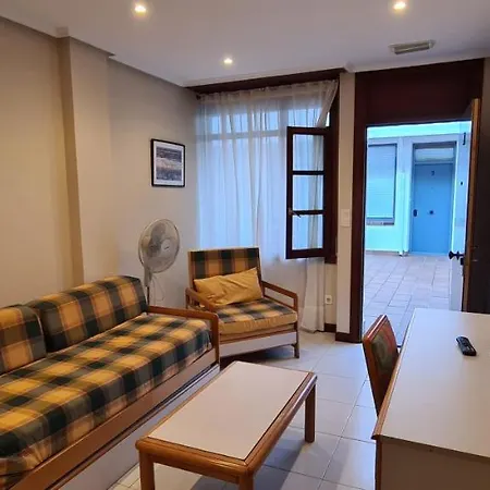 Apartment Elena Laredo