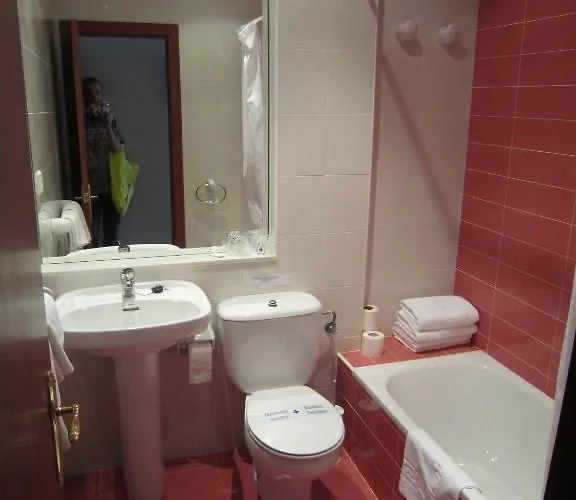 Aparthotel Elena Laredo